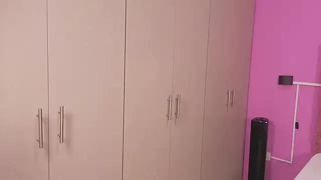 green_lovv from StripChat