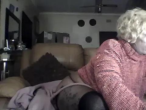 Gucci_Bx from StripChat