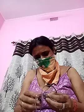 Gullapi from StripChat
