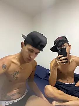 gustavo_saaled19_ from StripChat is Freechat
