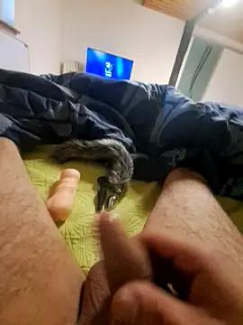 Gutti9369 from StripChat