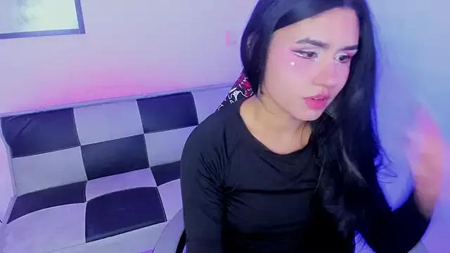Explore our live girls sluts from our Custom and Multi clubs and checkout exclusive access to highly interactive content, such as shape, hair, titties, pussy type and many more.