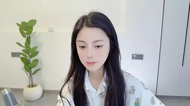 HaagenDazs_ from StripChat