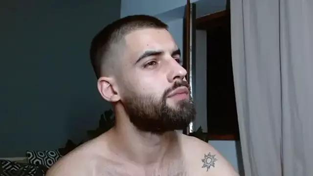 HairyRobxxx from StripChat is Freechat