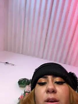 Explore our live girls sluts from our Custom and Multi clubs and checkout exclusive access to highly interactive content, such as shape, hair, titties, pussy type and many more.