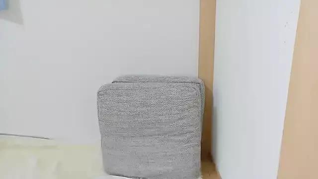 Hana-ta from StripChat