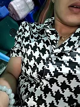 Hana_elyx1319025 from StripChat is Freechat