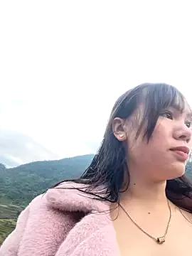 hanaa-show from StripChat is Freechat