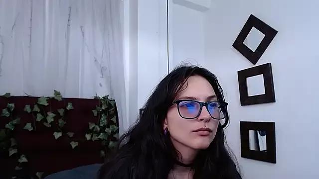 hanabi_gh from StripChat