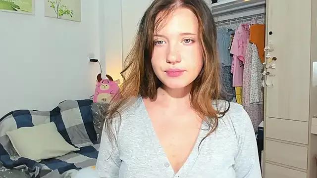 HanahW from StripChat