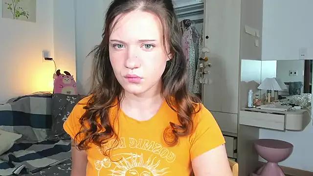 HanahW from StripChat