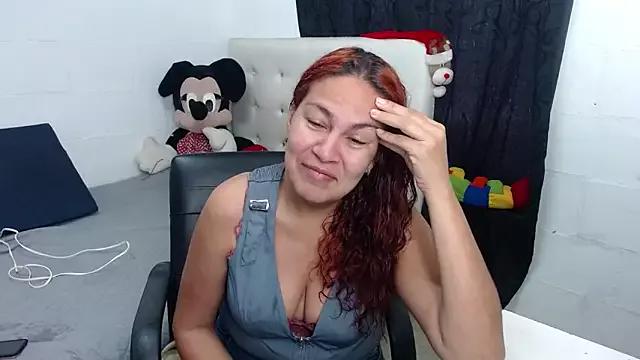 hanna1_milf from StripChat