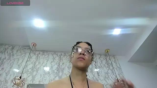 Hanna_Cornee_ from StripChat