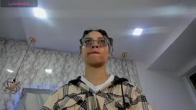 Hanna_Cornee_ from StripChat