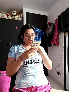 Explore our live girls sluts from our Custom and Multi clubs and checkout exclusive access to highly interactive content, such as shape, hair, titties, pussy type and many more.