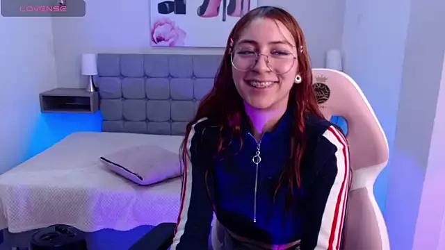 Hanna_Sofia_ from StripChat