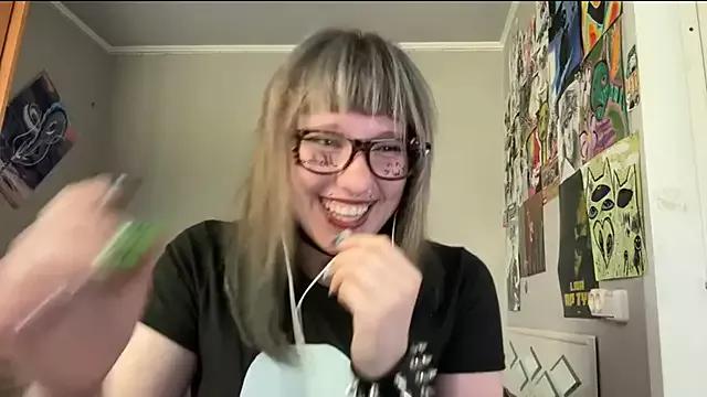 hannabannannna from StripChat