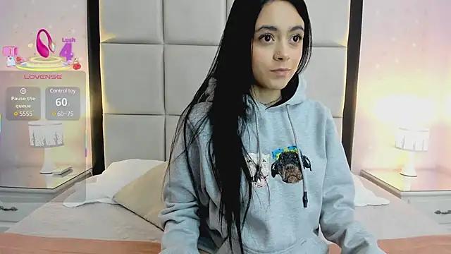 HannaClarrk_ from StripChat