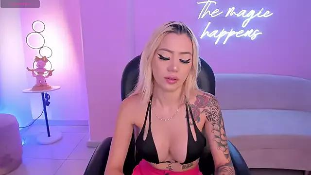 HannaConnor_ from StripChat