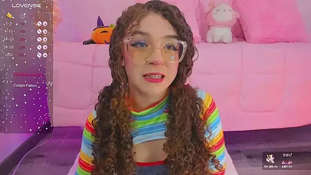 hannacutegod from StripChat