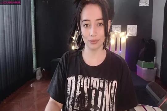 Hannah-Valhalla from StripChat