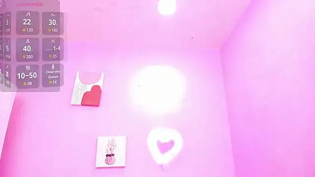 Hannah_Miller__ from StripChat