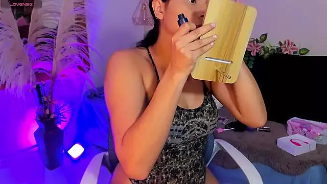 Hannah_williams1 from StripChat is Freechat
