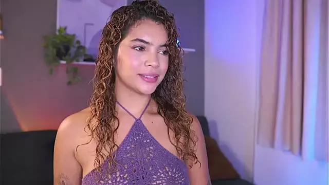 HannahEvanss from StripChat