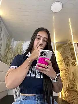 Explore our live girls sluts from our Custom and Multi clubs and checkout exclusive access to highly interactive content, such as shape, hair, titties, pussy type and many more.