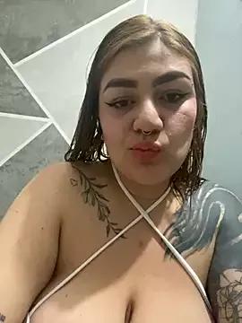 hannamour from StripChat