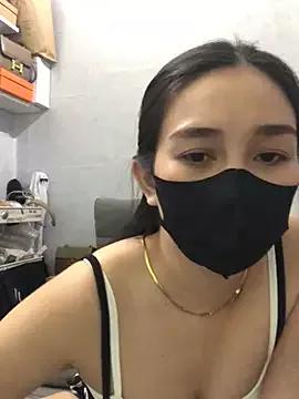 hanny_baby205 from StripChat