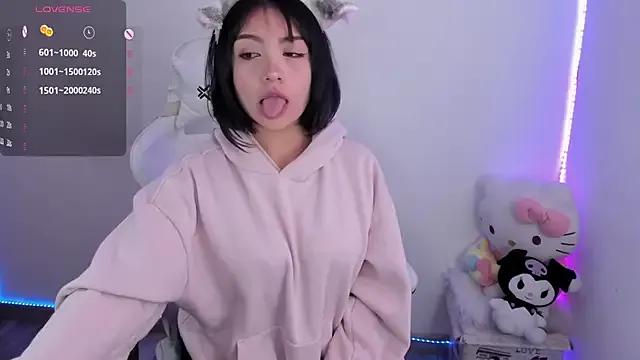 Explore our live girls sluts from our Custom and Multi clubs and checkout exclusive access to highly interactive content, such as shape, hair, titties, pussy type and many more.