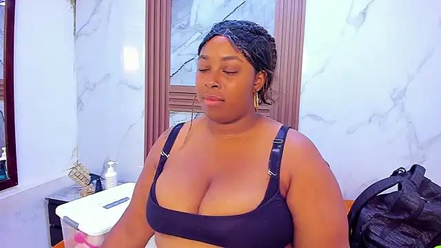 HannyMansonh from StripChat