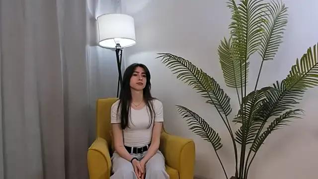 HarrietDutt from StripChat