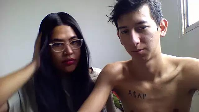 Harris_Annie from StripChat is Freechat