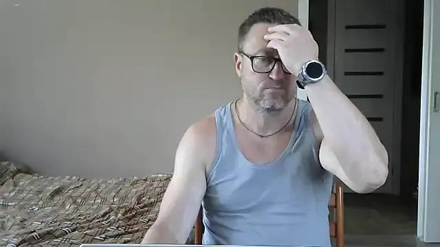 HarrySnake from StripChat
