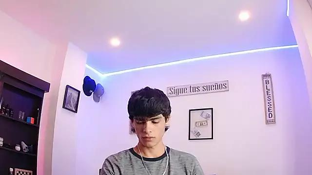 harrytomson_1 from StripChat