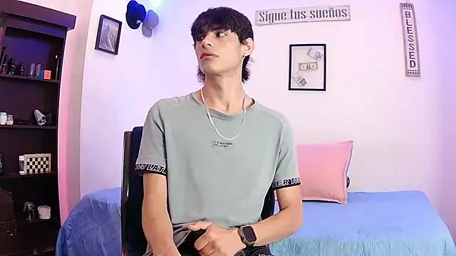 harrytomson_1 from StripChat
