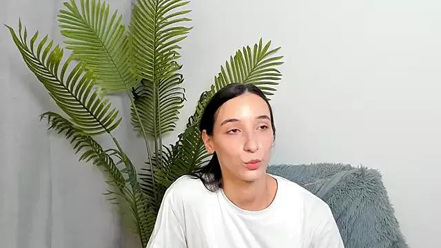 HayleySalahubdin from StripChat is Freechat