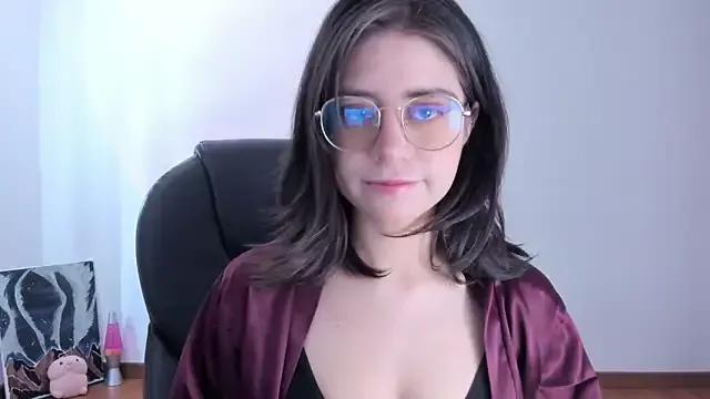 HazelKush webcams show profile image 