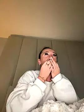 HeavensDevil_97 from StripChat is Freechat