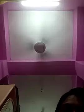 HEENA_STRIP webcams show profile image 