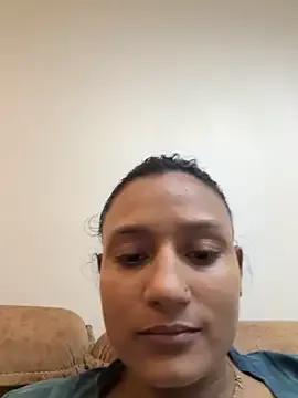 Heenashai webcams show profile image 