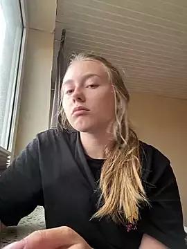 HeiligeJulia from StripChat is Freechat