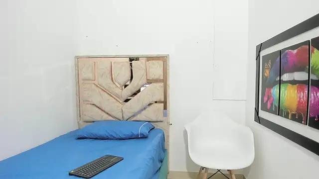 heleen_lov from StripChat