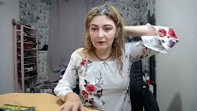 Photos of Helen1974 from StripChat is Freechat