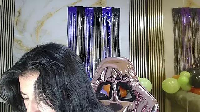 Explore our live girls sluts from our Custom and Multi clubs and checkout exclusive access to highly interactive content, such as shape, hair, titties, pussy type and many more.