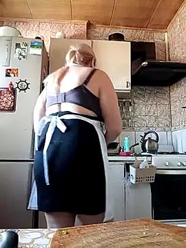HelenaGlossX from StripChat