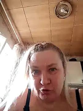 HelenaGlossX from StripChat