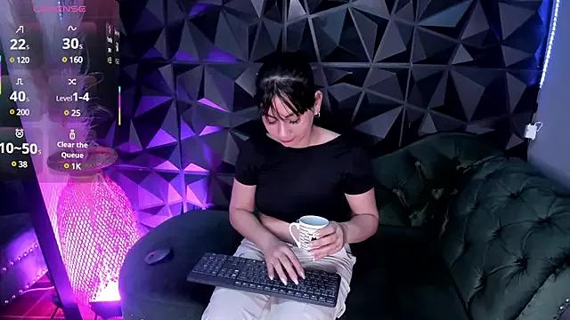 helenasaenz from StripChat